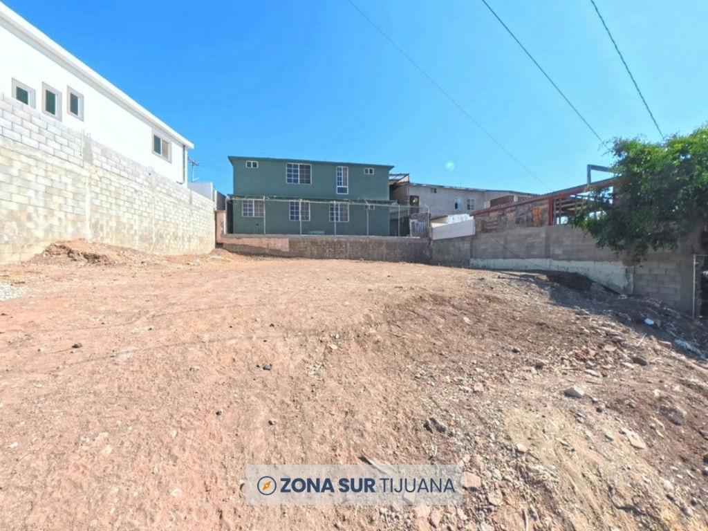 Terreno · Terreno en Col. Aztlán